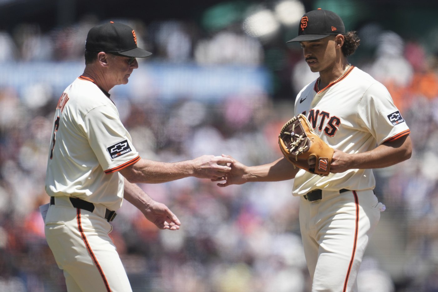 Marte hits 2 homers and Suárez adds 3-run blast as the Diamondbacks outlast the Giants 8-7 | iNFOnews.ca Marte hits 2 homers and Suárez adds 3-run blast as the Diamondbacks outlast the Giants 8-7 | iNFOnews.ca