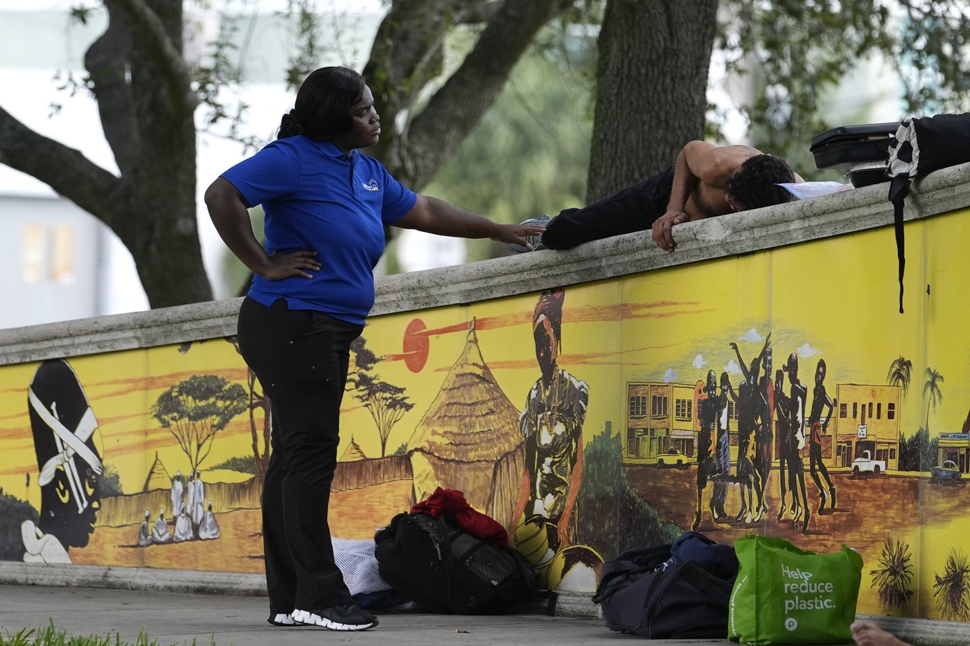 Florida enacts tough law to get homeless off the streets, leaving cities and counties scrambling | iNFOnews.ca