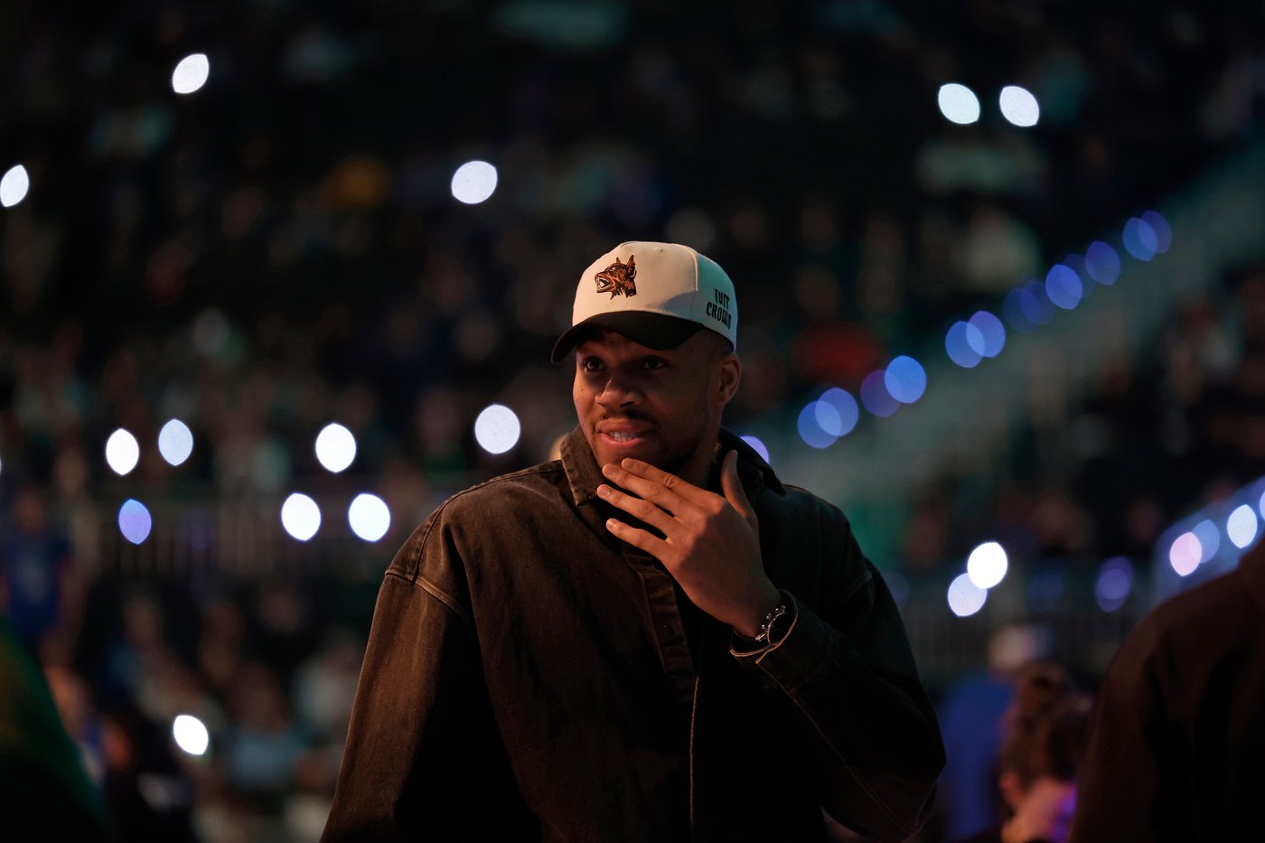 Rollins scores 24, Kuzma adds 20 and the Bucks beat Mavericks 123-99 to snap 4-game skid | iNFOnews.ca