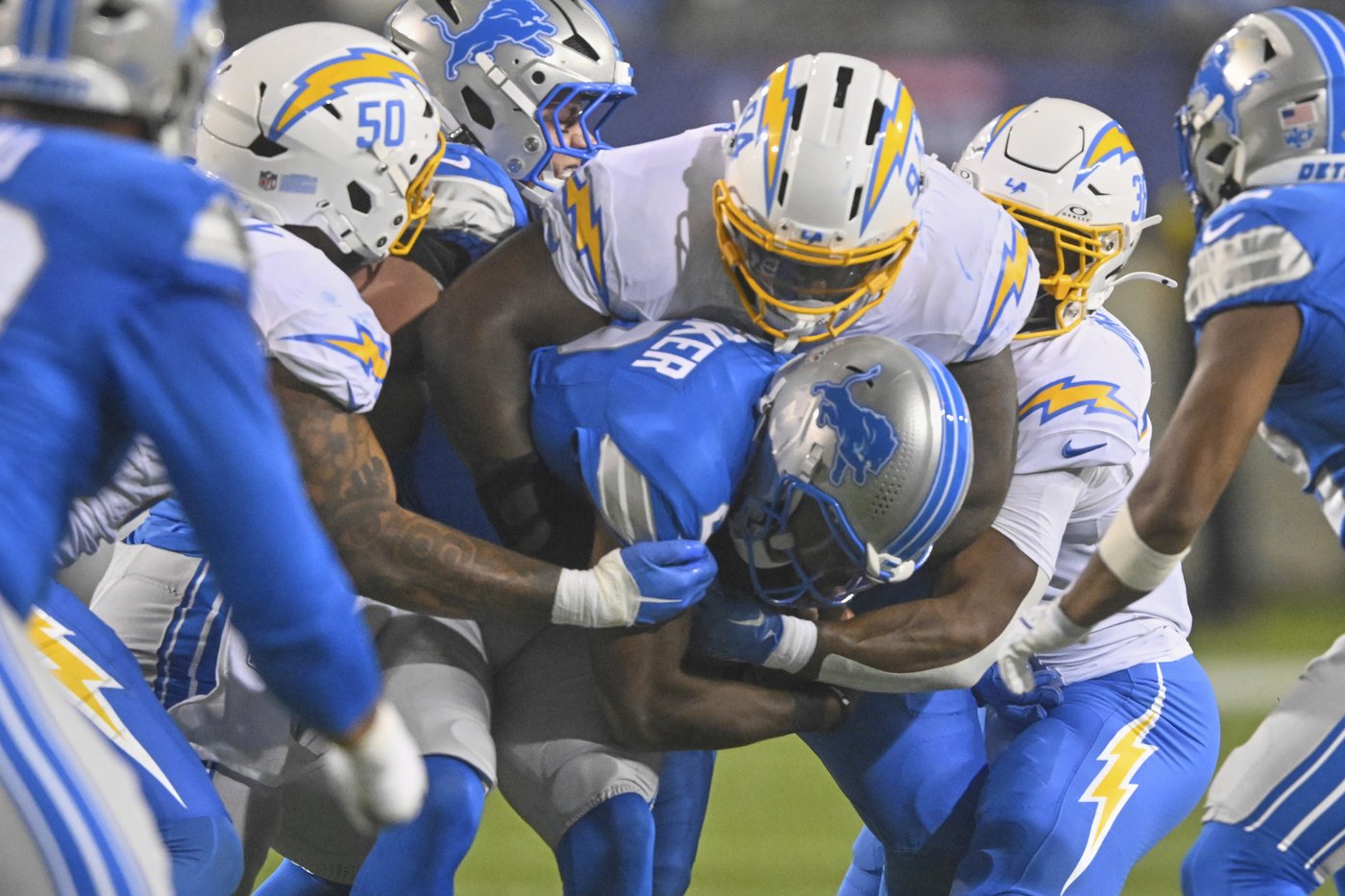 Lions' Hendon Hooker, Kyle Allen looking for better results in backup QB competition | iNFOnews.ca
