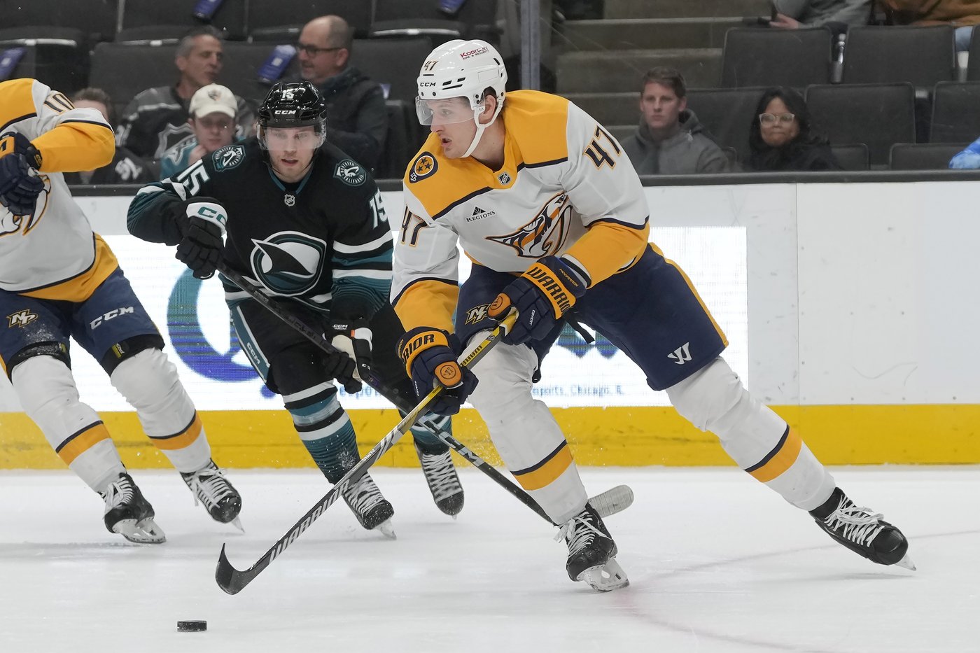 Filip Forsberg scores twice in the Predators' 6-5 victory over the Sharks | iNFOnews.ca