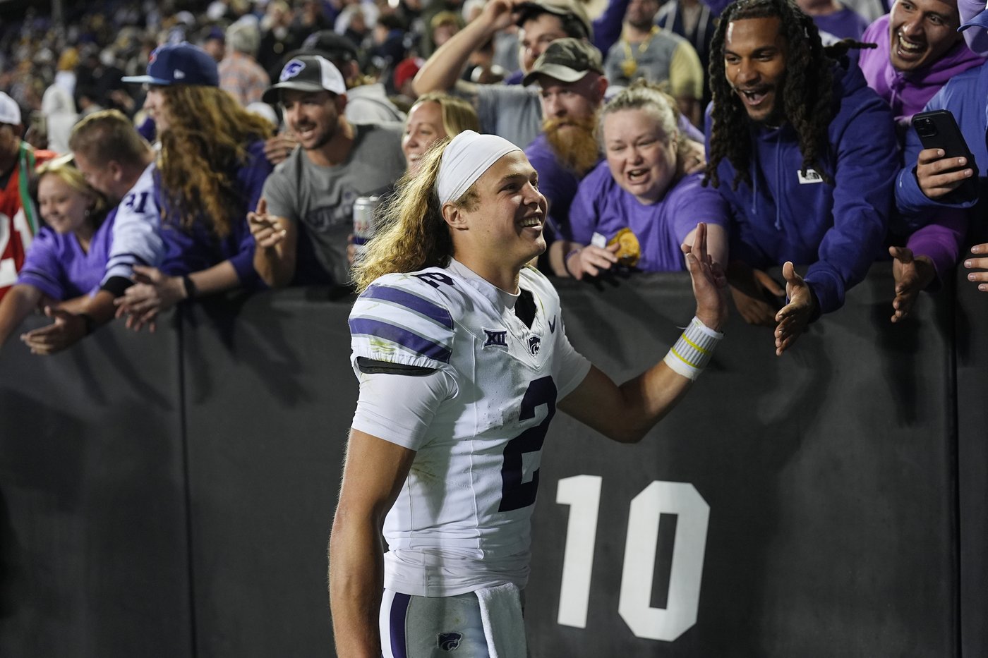 Johnson shrugs off late interception, throws winning TD as No. 18 Kansas St beats Colorado 31-28 | iNFOnews.ca