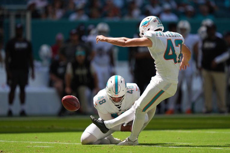 Dolphins release kicker Riley Patterson, add Zane Gonzalez to practice squad | iNFOnews.ca