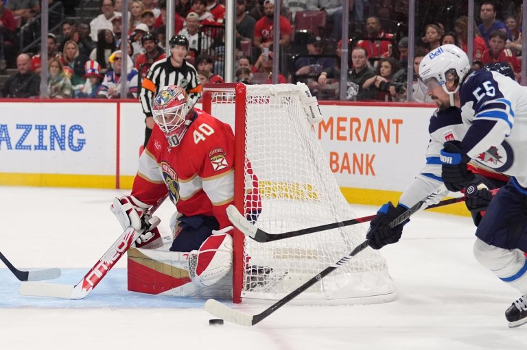 Anton Lundell scores 3 goals, Seth Jones caps record month and Panthers beat reeling Jets 5-2 | iNFOnews.ca
