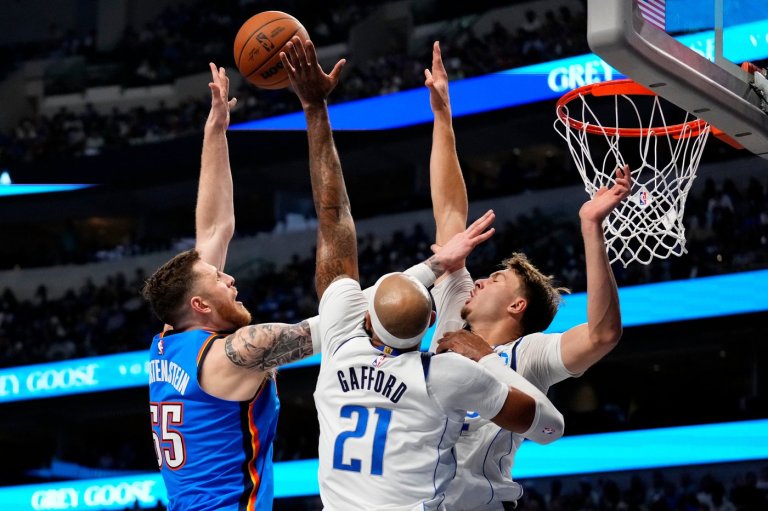 Cooper Flagg has 26 points, 8 assists as Mavericks beat depleted Thunder 120-96 | iNFOnews.ca