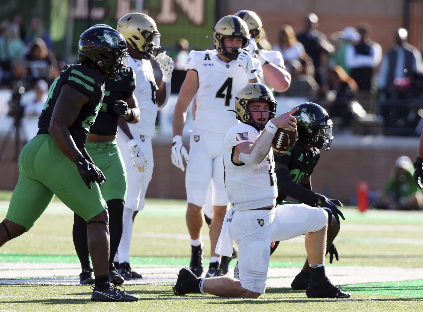 QB Bryson Daily's grit and leadership has No. 18 Army marching off to a 9-0 start | iNFOnews.ca QB Bryson Daily's grit and leadership has No. 18 Army marching off to a 9-0 start | iNFOnews.ca