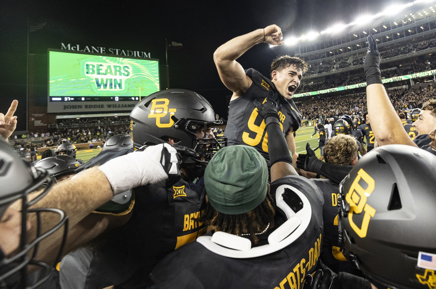 Bryson Washington scores 4 TDs, Baylor beats TCU 37-34 on field goal on final play | iNFOnews.ca