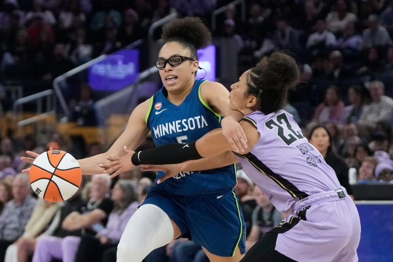 Olivia Miles has 20 points, 7 assists before ankle injury as WNBA-best Lynx beat Valkyries 77-66 | iNFOnews.ca