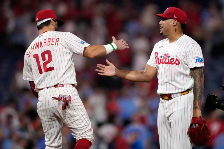 Schwarber’s 44th homer, a grand slam, powers Phillies’ 11-7 comeback win over Astros | iNFOnews.ca