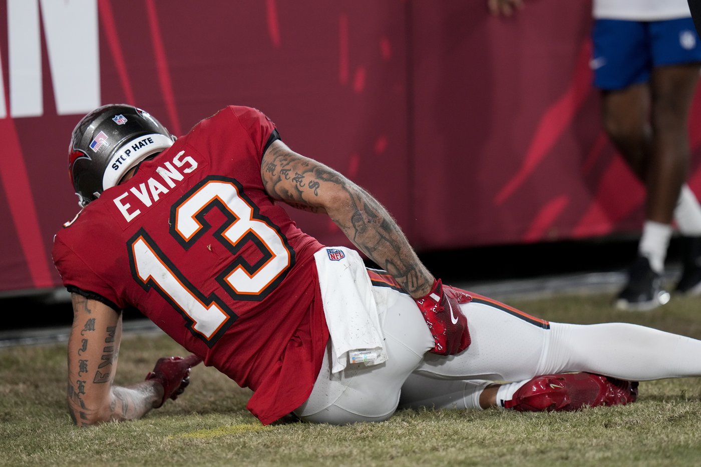 Lamar Jackson throws for 281 yards, 5 TDs to lead streaking Ravens to 41-31 victory over Buccaneers | iNFOnews.ca