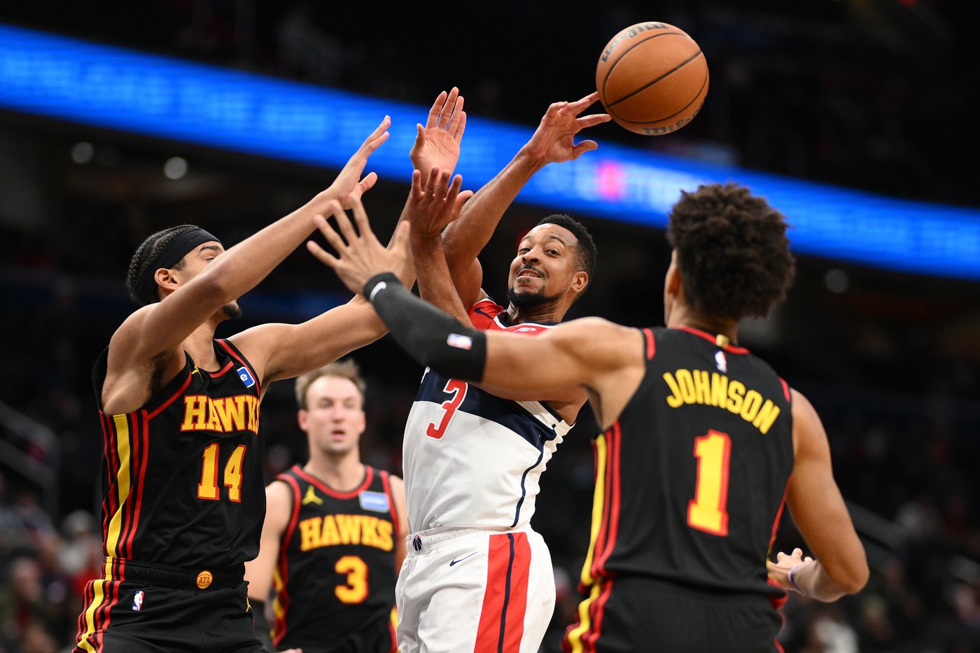 Jalen Johnson has 2nd triple-double in 2 nights to lead the Hawks past the Wizards, 131-116 | iNFOnews.ca