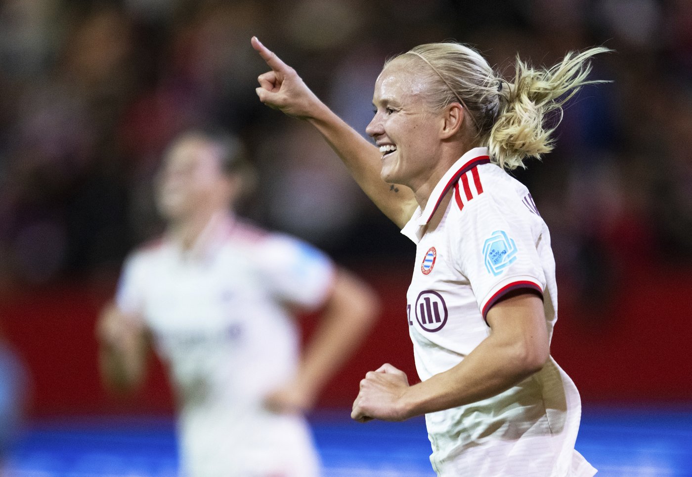 Man City stuns title holder Barcelona in Women's Champions League. Bayern's Harder downs Arsenal | iNFOnews.ca Man City stuns title holder Barcelona in Women's Champions League. Bayern's Harder downs Arsenal | iNFOnews.ca