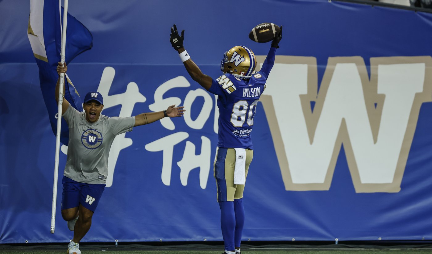 Blue Bombers put an end to Alouettes' seven-game win streak with 44-28 beatdown | iNFOnews.ca