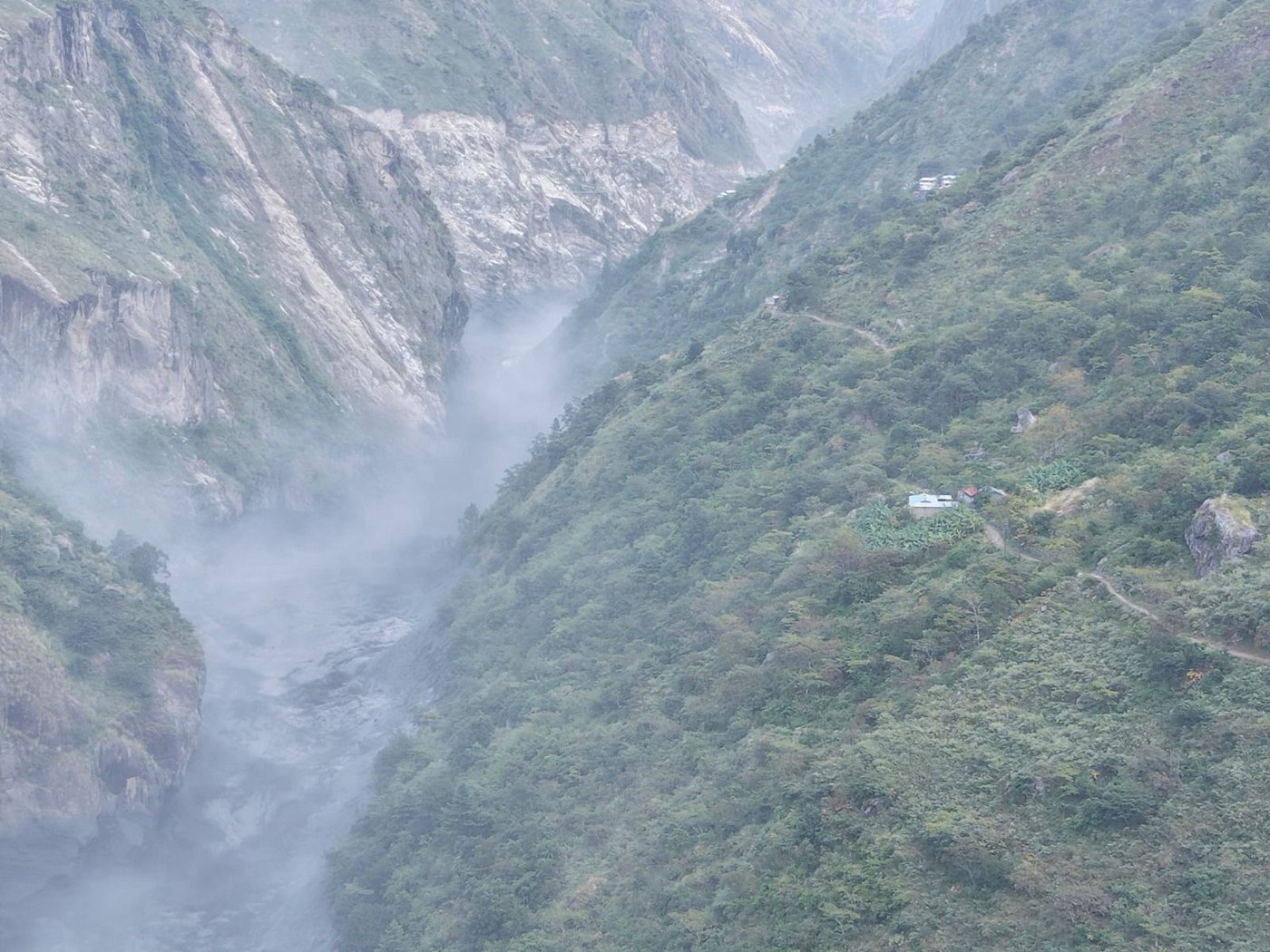 Nepal rescuers reach flood-hit villages as at least 5 people reported missing | iNFOnews.ca