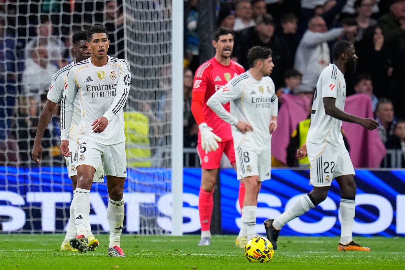 Nine-man Real Madrid loses at home for the 1st time this season | iNFOnews.ca