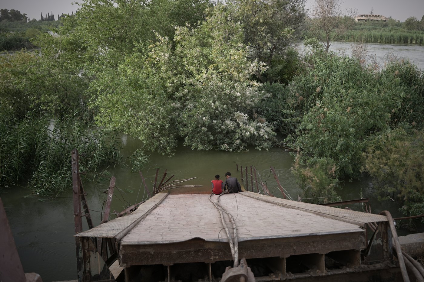 Photos of rare Euphrates River flooding forcing Syrians inland | iNFOnews.ca