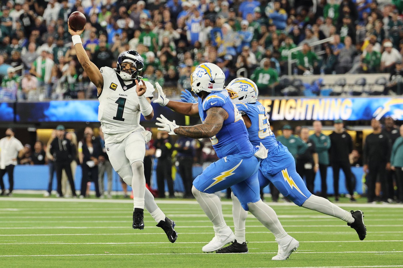 Chargers' Dicker kicks winning field goal, Jefferson's interception seals 22-19 OT win over Eagles | iNFOnews.ca Chargers' Dicker kicks winning field goal, Jefferson's interception seals 22-19 OT win over Eagles | iNFOnews.ca