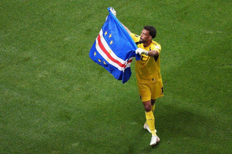 Cape Verde’s star goalkeeper Vozinha gets a family boost before Uruguay clash | iNFOnews.ca