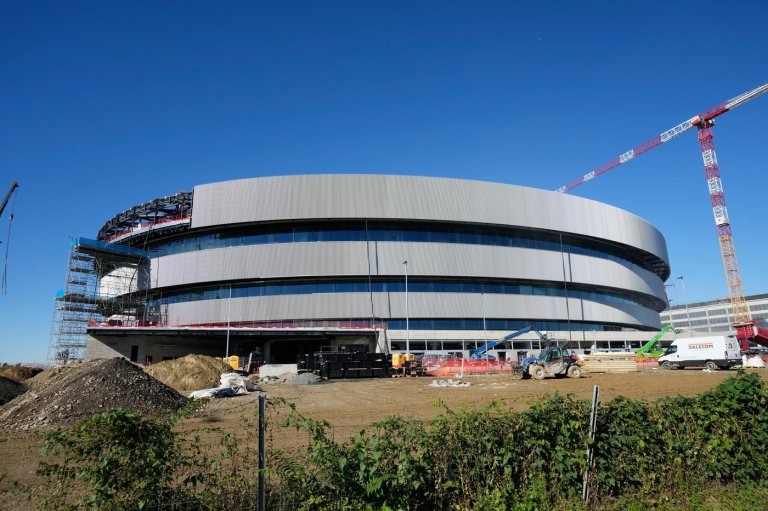 No backup plan for Olympic ice hockey arena, construction goes down to the wire | iNFOnews.ca