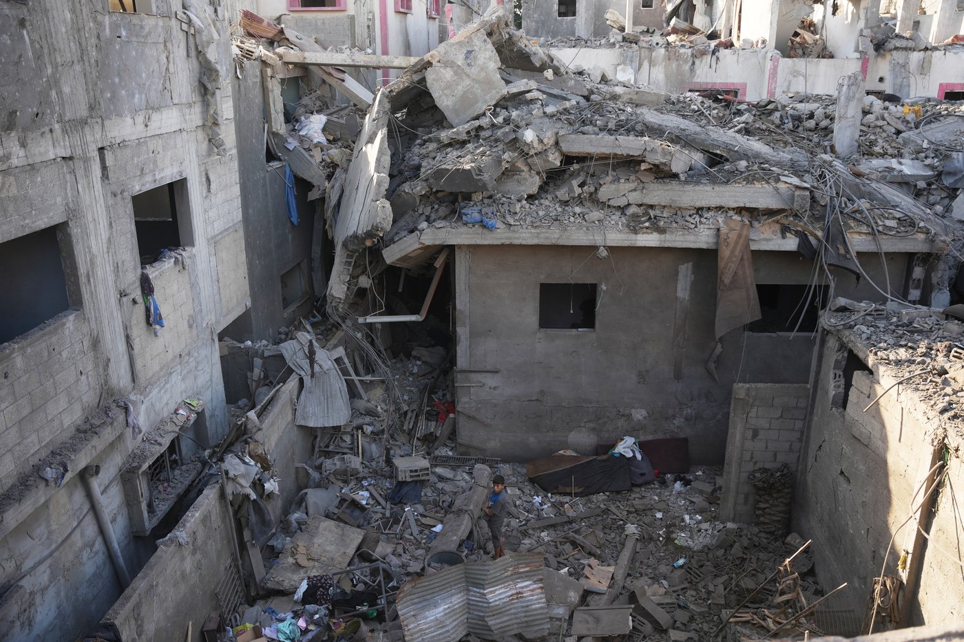 Photos show the scene after the latest Israeli strikes in Gaza | iNFOnews.ca