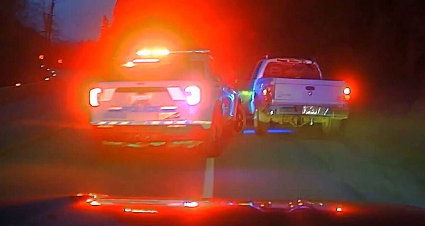 B.C. police chase sees pickup truck lose couch, crash into two RCMP cruisers | iNwheels B.C. police chase sees pickup truck lose couch, crash into two RCMP cruisers | iNwheels