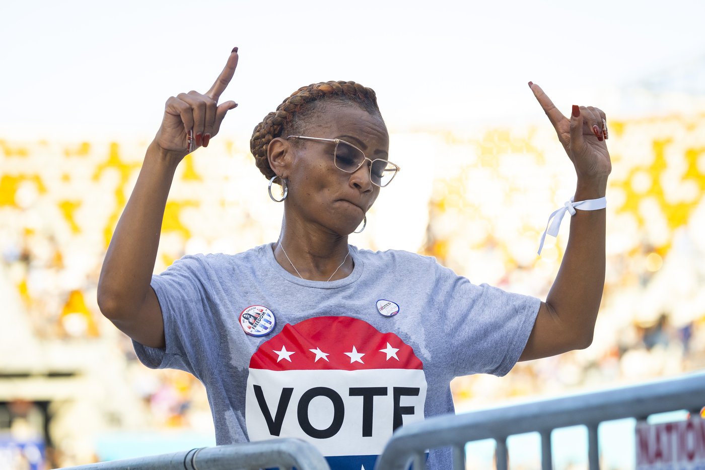 The Latest: Trump sits down with Joe Rogan, Harris rallies with Beyoncé | iNFOnews.ca