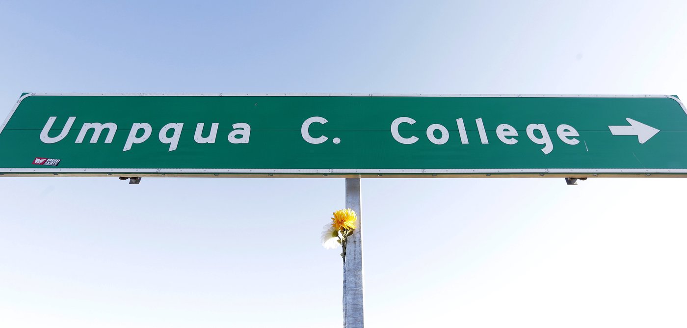 Oregon community college coach and player killed when truck collides with softball team bus | iNFOnews.ca Oregon community college coach and player killed when truck collides with softball team bus | iNFOnews.ca