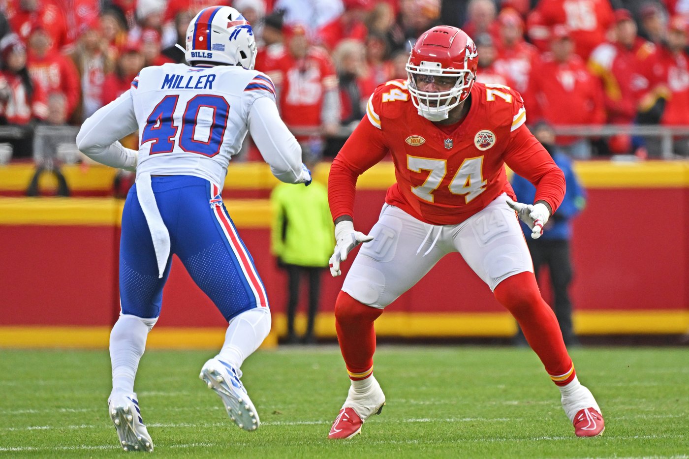 Chiefs release Jawaan Taylor, saving $20M under the salary cap | iNFOnews.ca