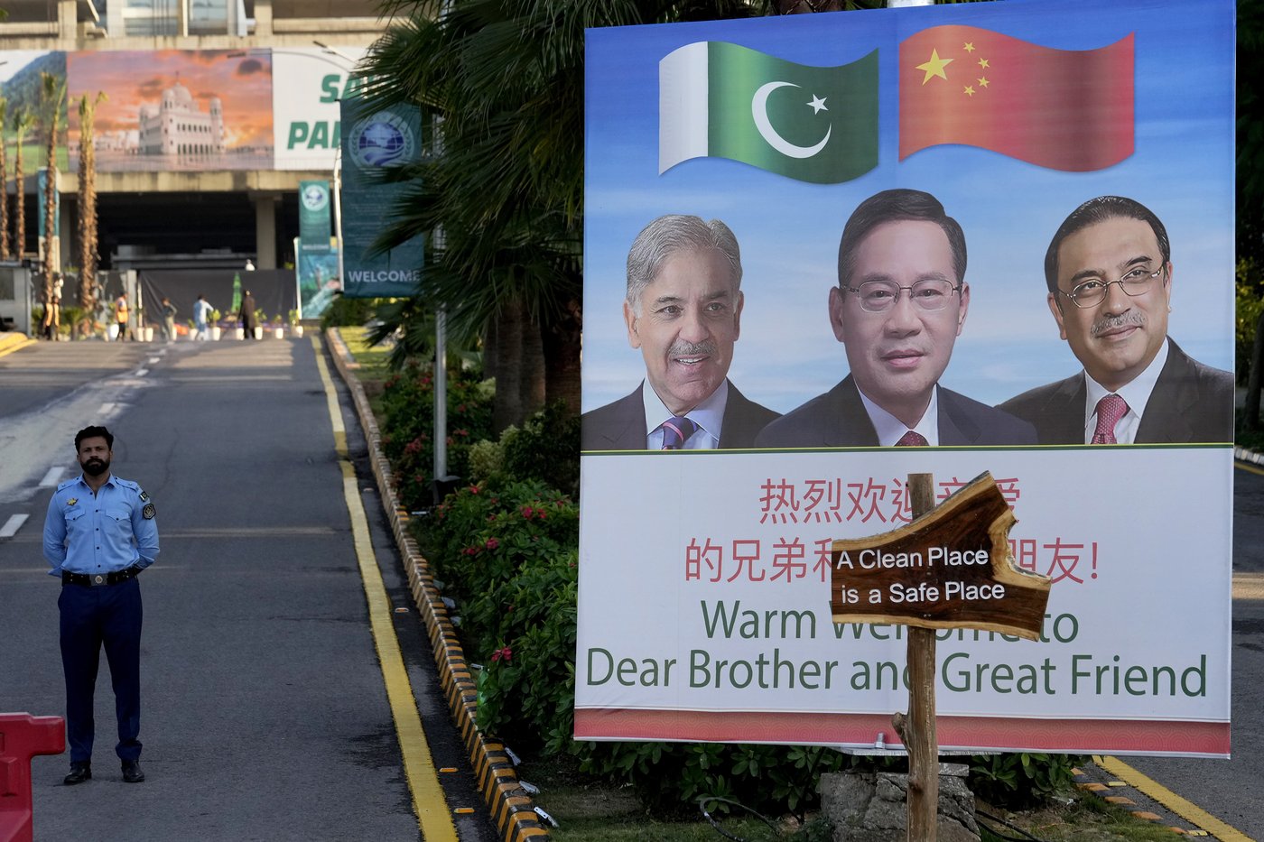 China's Premier Li attends a regional security meeting in Pakistan | iNFOnews.ca