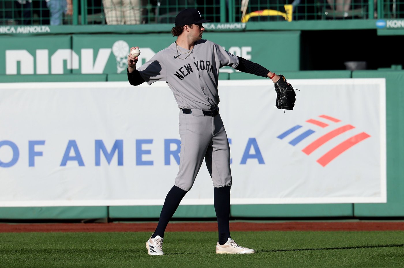 Schlittler says heckling `not too bad' as he pitches at Fenway Park for first time against Red Sox | iNFOnews.ca Schlittler says heckling `not too bad' as he pitches at Fenway Park for first time against Red Sox | iNFOnews.ca