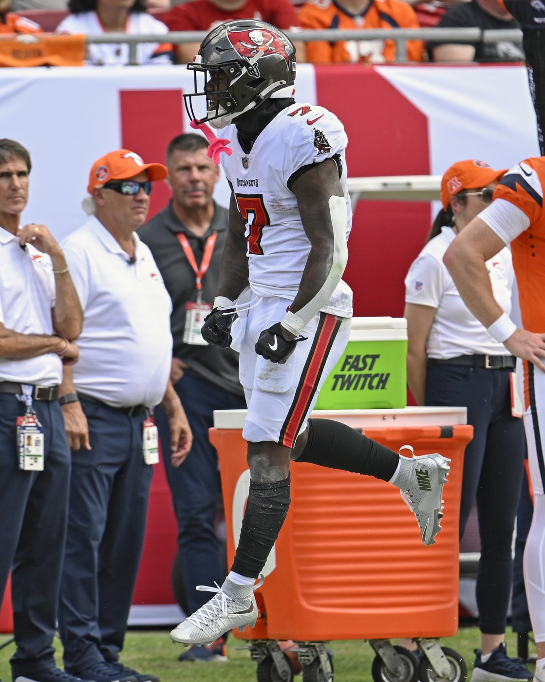 Nix runs for a TD and Lutz kicks 4 FGs to lead Broncos to 26-7 victory over listless Buccaneers | iNFOnews.ca