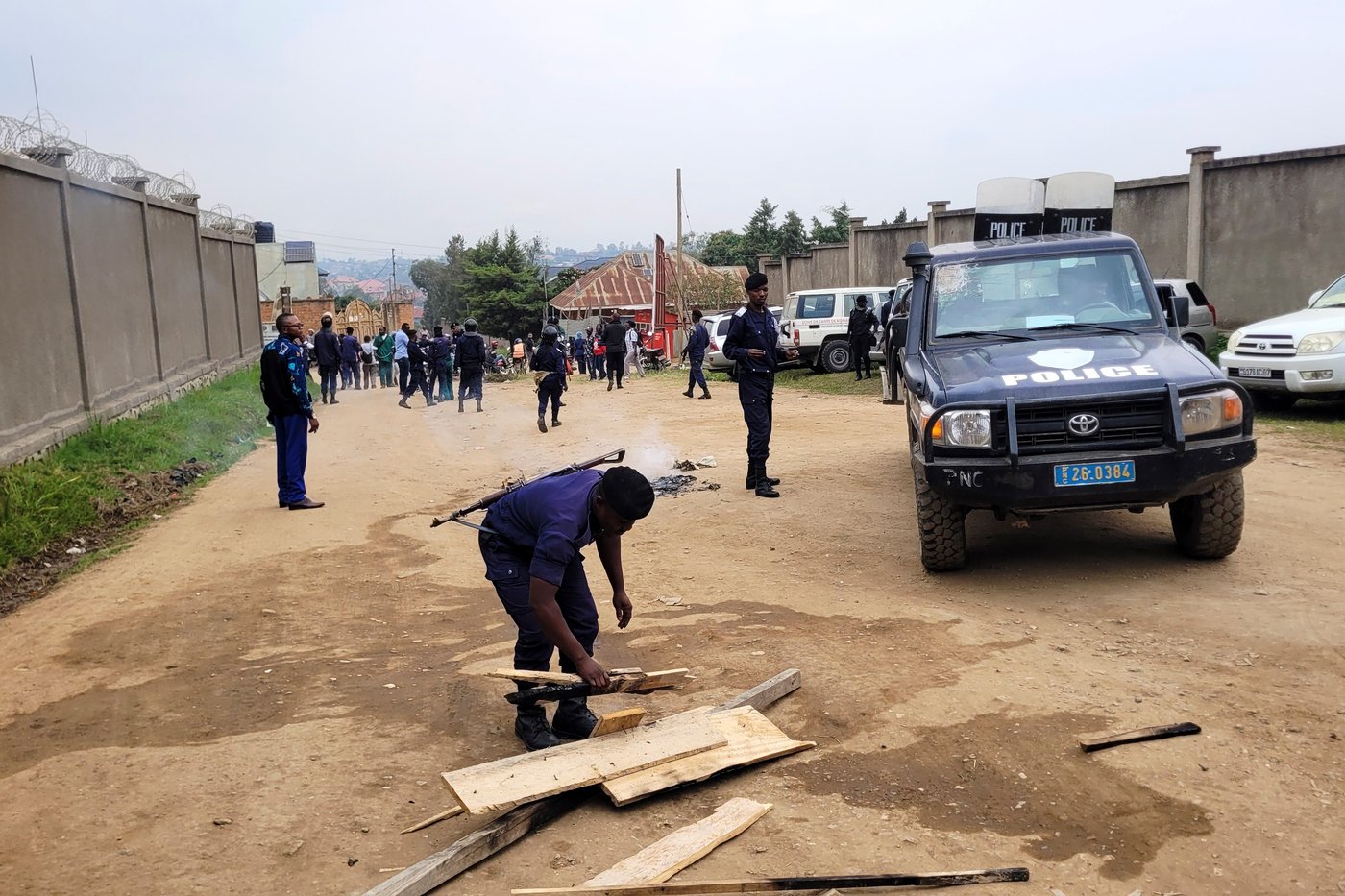 More health workers strike as Ebola cases in Congo exceed 2,000, including 754 deaths | iNFOnews.ca More health workers strike as Ebola cases in Congo exceed 2,000, including 754 deaths | iNFOnews.ca