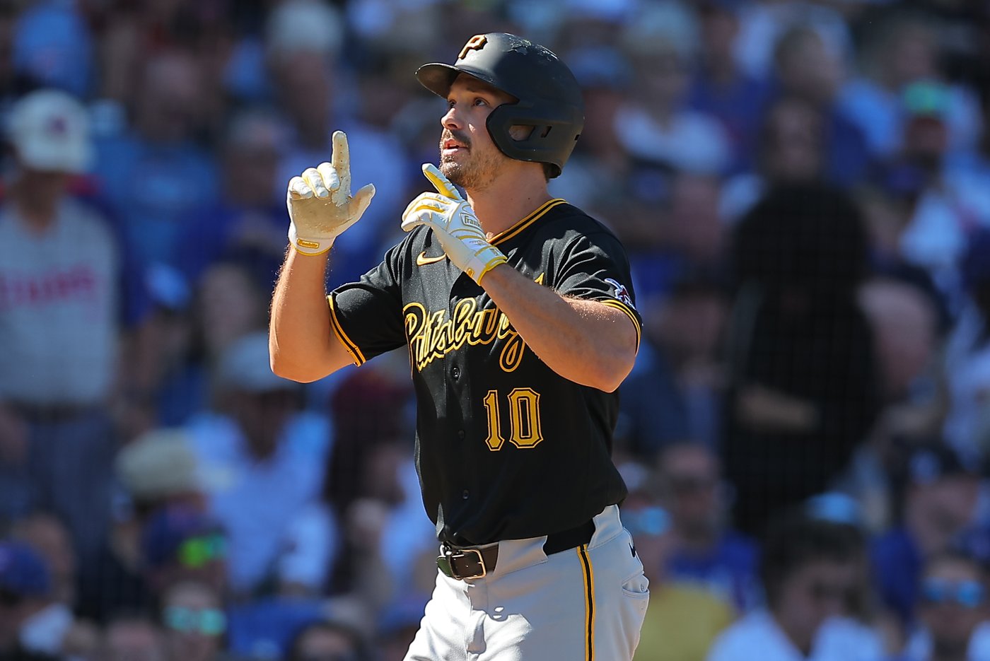 Alex Bregman hits his 25th homer and the Cubs pound the Pirates 12-2 to end their 4-game skid | iNFOnews.ca Alex Bregman hits his 25th homer and the Cubs pound the Pirates 12-2 to end their 4-game skid | iNFOnews.ca