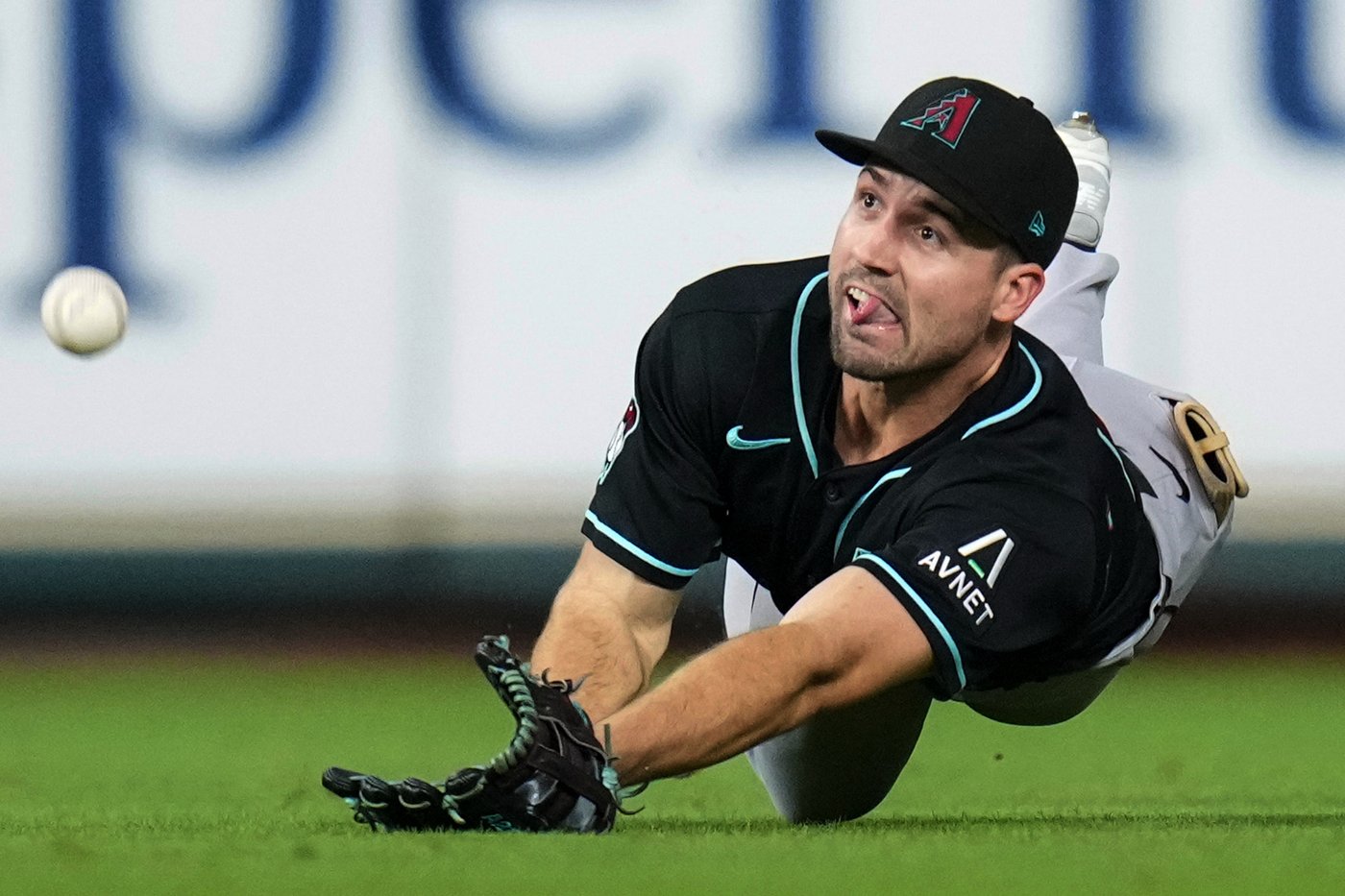 Moreno's go-ahead RBI single in 10th gives D-Backs 4-3 win over Astros | iNFOnews.ca