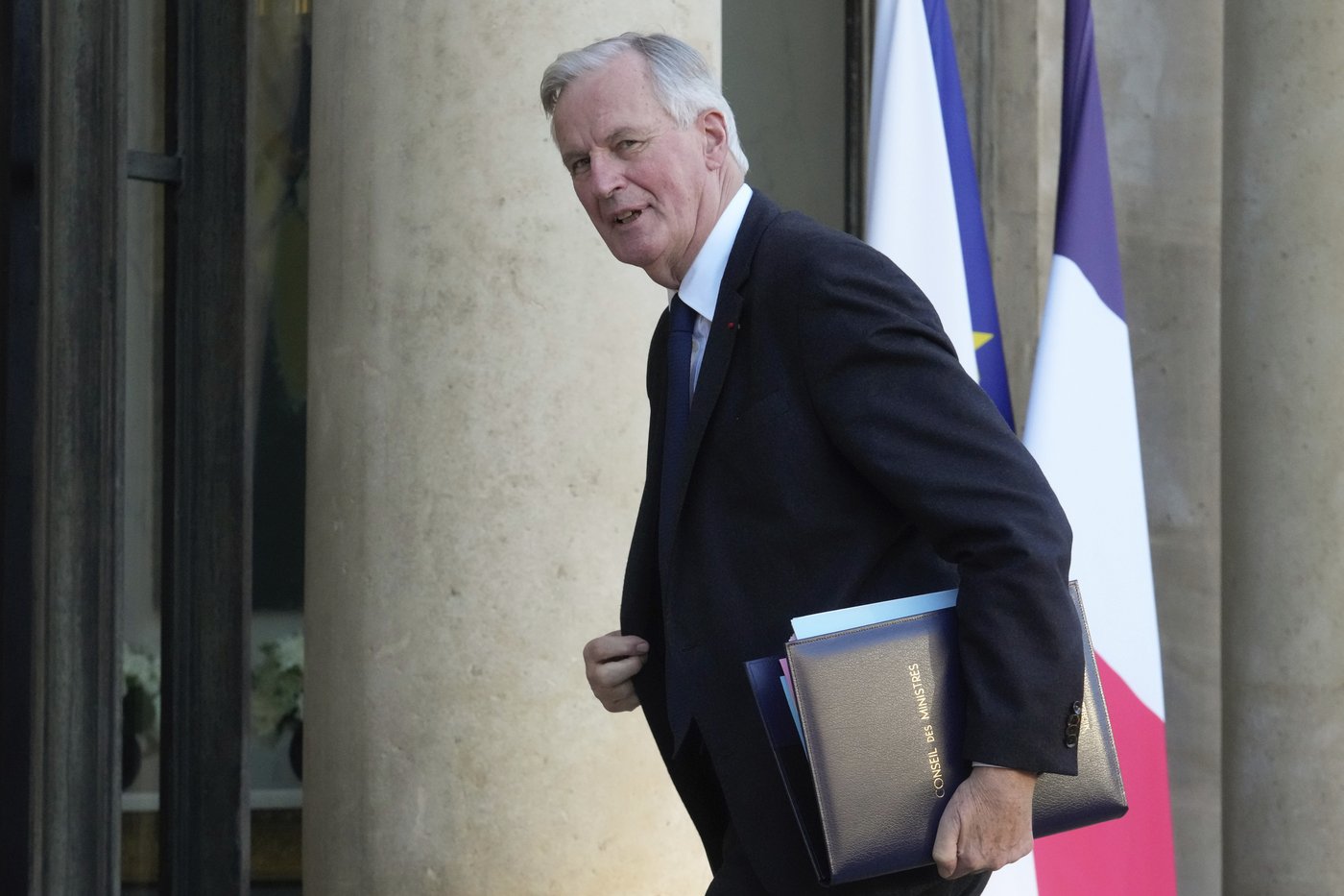 France's government warns of 'big storm' as no-confidence vote looms | iNFOnews.ca