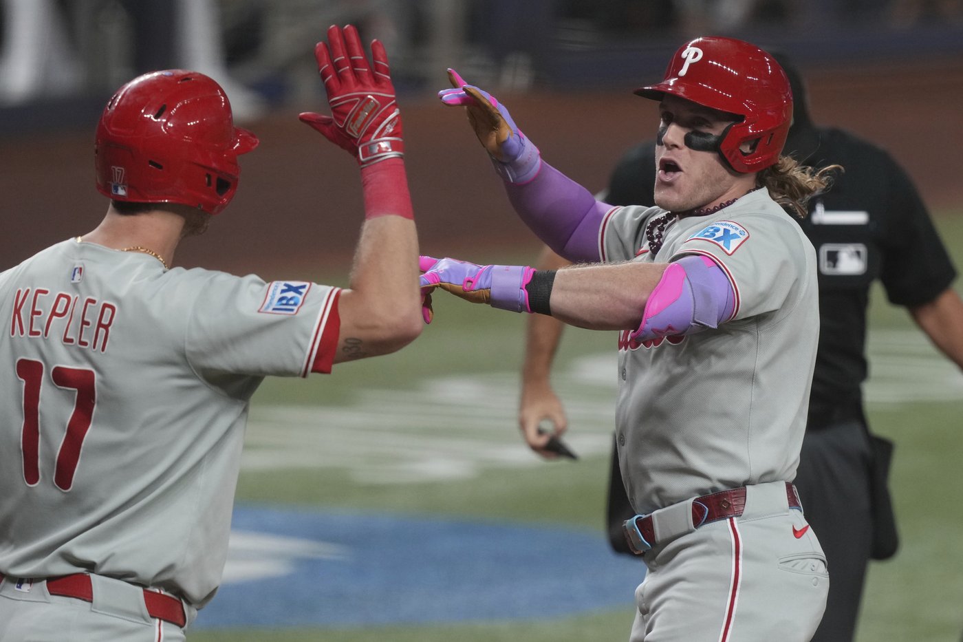 Phillies invite young fan to meet Harrison Bader after dispute over home run ball | iNFOnews.ca Phillies invite young fan to meet Harrison Bader after dispute over home run ball | iNFOnews.ca