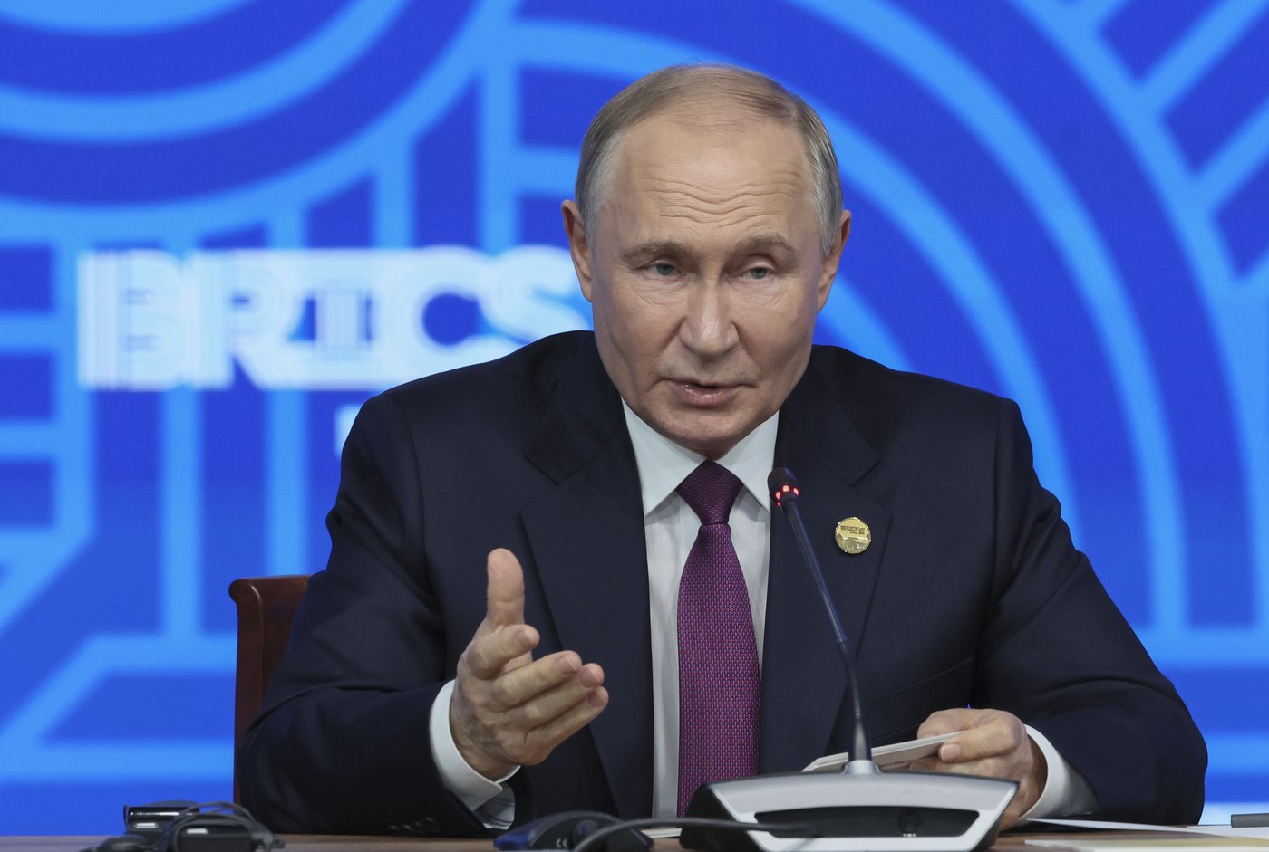 Putin ends BRICS summit that sought to expand Russia's global clout but was shadowed by Ukraine | iNFOnews.ca Putin ends BRICS summit that sought to expand Russia's global clout but was shadowed by Ukraine | iNFOnews.ca