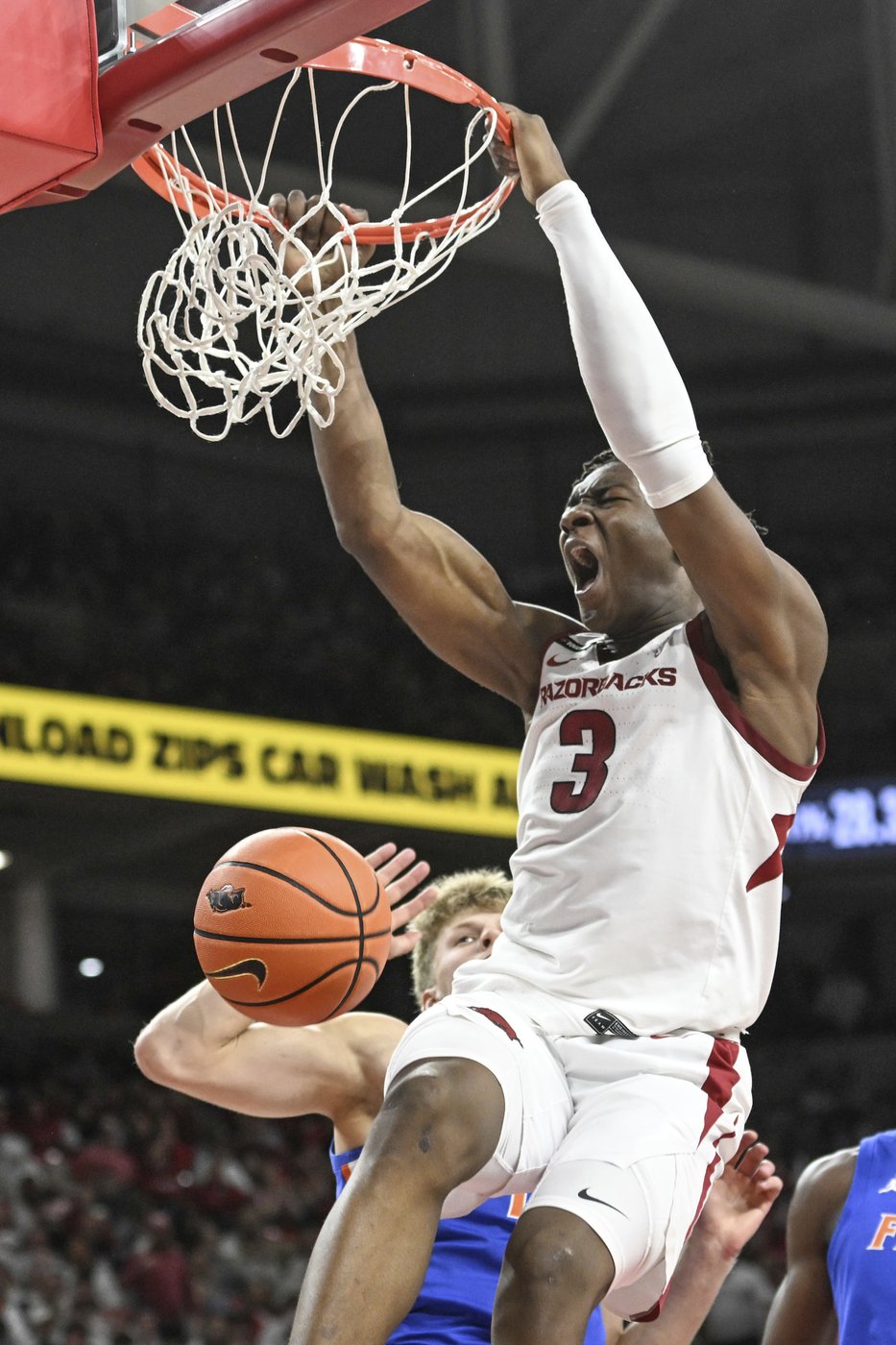 No. 8 Florida follows victory over top-ranked Tennessee with a 71-63 win over Arkansas | iNFOnews.ca No. 8 Florida follows victory over top-ranked Tennessee with a 71-63 win over Arkansas | iNFOnews.ca