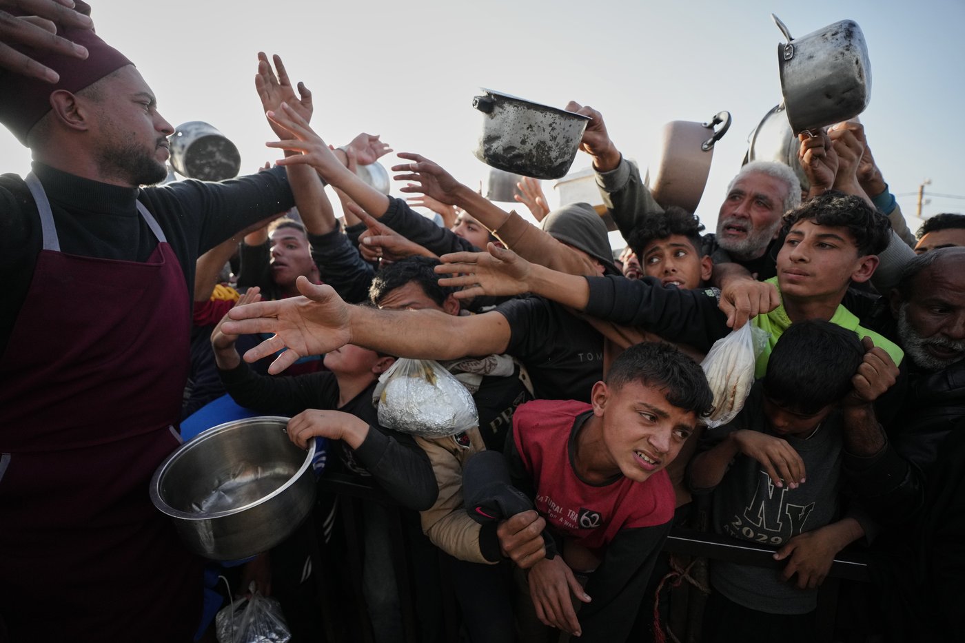 How one displaced family in Gaza is observing Ramadan's first day under a fragile ceasefire deal | iNFOnews.ca How one displaced family in Gaza is observing Ramadan's first day under a fragile ceasefire deal | iNFOnews.ca