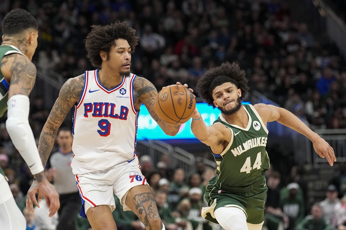 Lillard leads the way as Bucks beat 76ers 135-127 without Antetokounmpo | iNFOnews.ca Lillard leads the way as Bucks beat 76ers 135-127 without Antetokounmpo | iNFOnews.ca