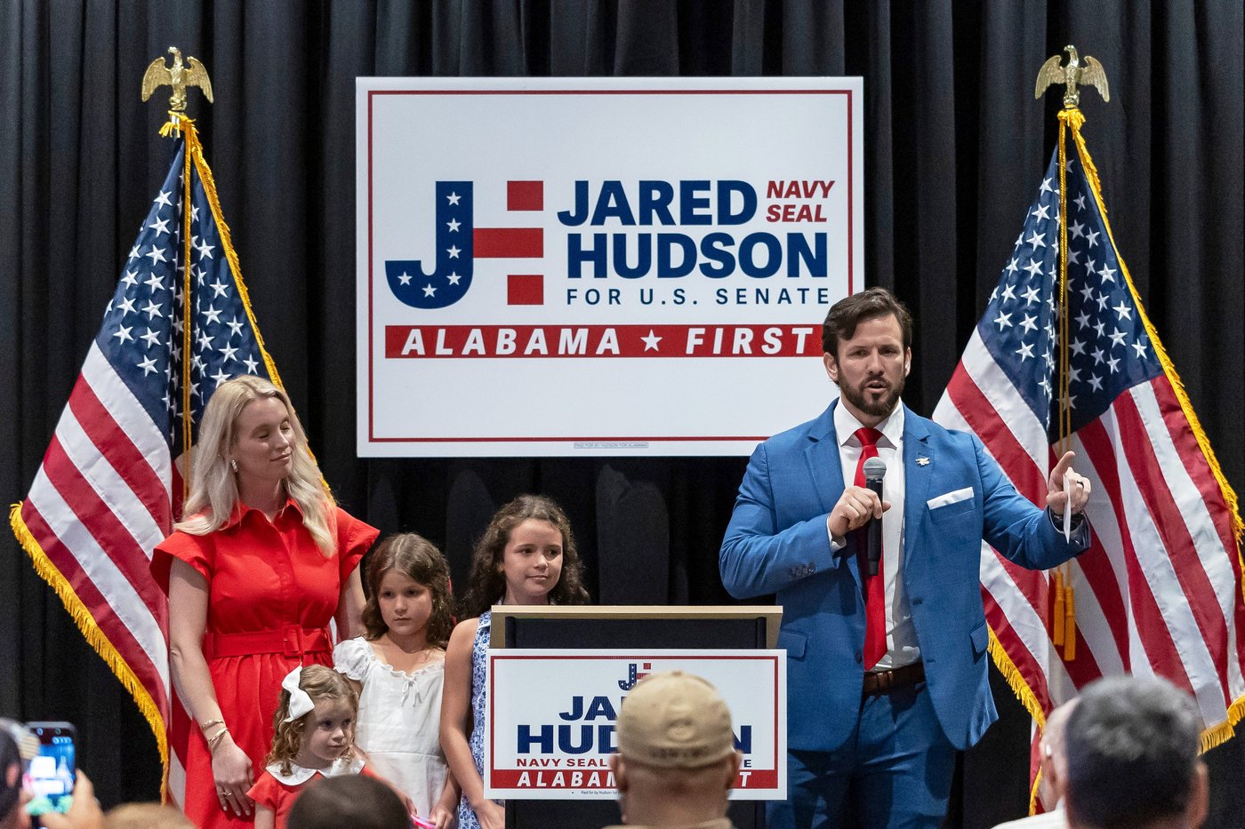 Trump-backed Moore wins GOP runoff for US Senate in Alabama, as Democrats focus on rising costs | iNFOnews.ca Trump-backed Moore wins GOP runoff for US Senate in Alabama, as Democrats focus on rising costs | iNFOnews.ca