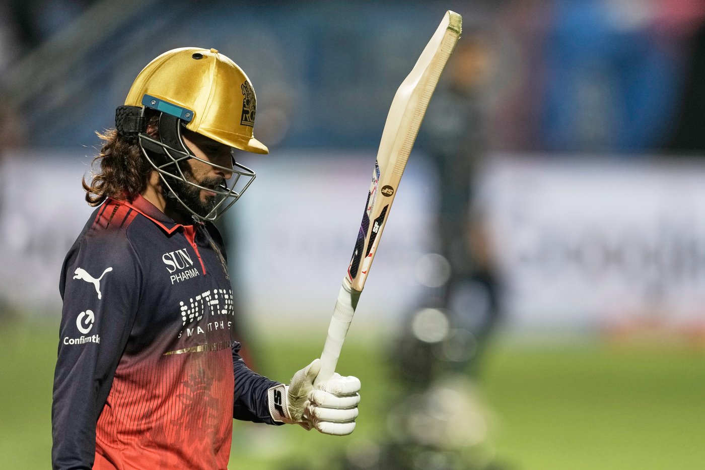 Bengaluru roars into IPL final as Patidar powers 92-run win over Gujarat | iNFOnews.ca