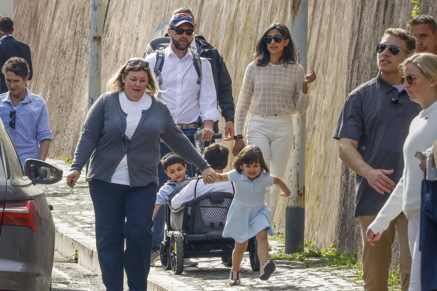 Vatican notes 'exchange of opinions' over migrants, prisoners in meeting with Vance | iNFOnews.ca