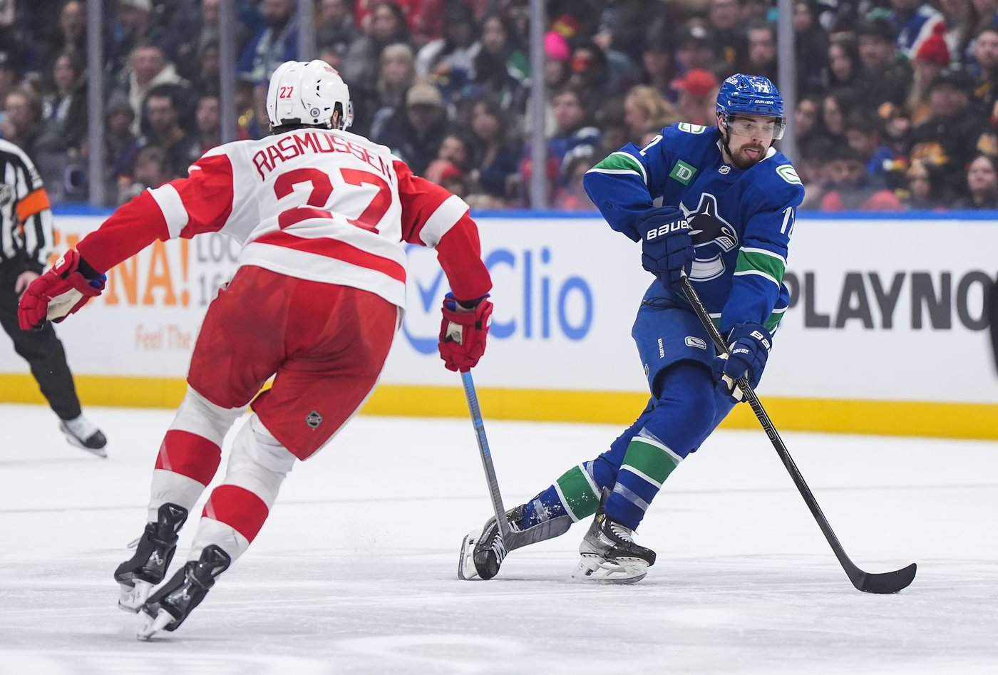 DeBrincat scores in OT, Detroit Red Wings edge Vancouver Canucks 3-2 | iNFOnews.ca DeBrincat scores in OT, Detroit Red Wings edge Vancouver Canucks 3-2 | iNFOnews.ca
