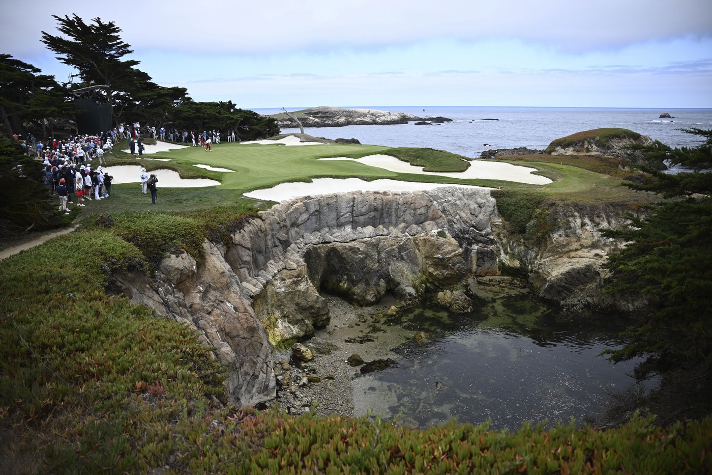 Americans rally in singles to build 1-point lead in Walker Cup | iNFOnews.ca Americans rally in singles to build 1-point lead in Walker Cup | iNFOnews.ca
