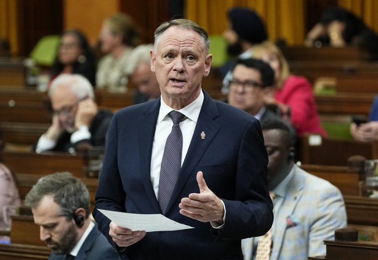 Military police directed to stop accepting sexual offence complaints | iNFOnews.ca
