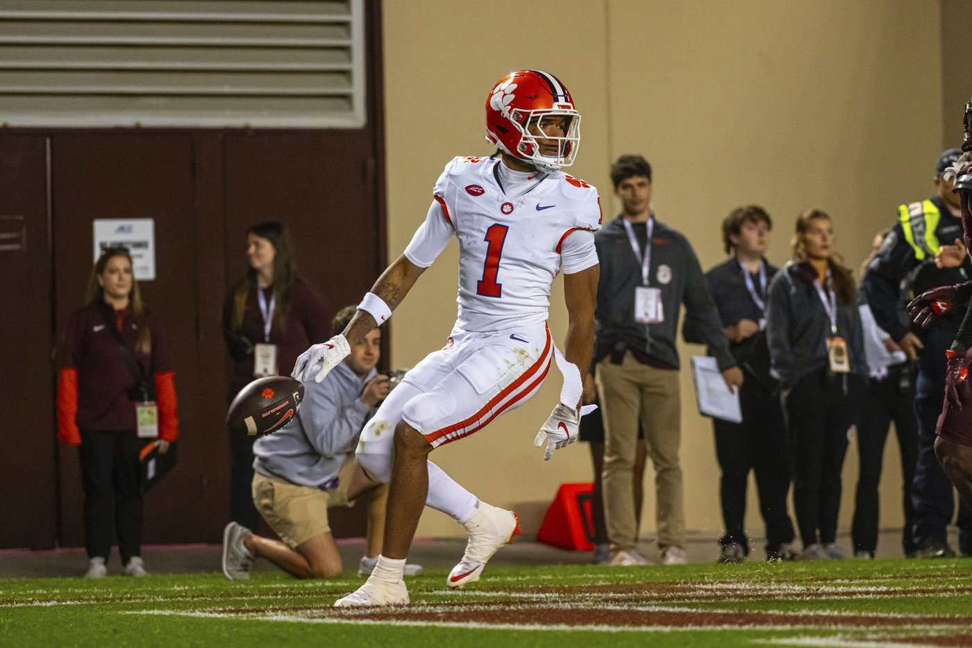 No. 17 Clemson hopes to keep ACC title hopes alive when Tigers visit sliding Pittsburgh | iNFOnews.ca
