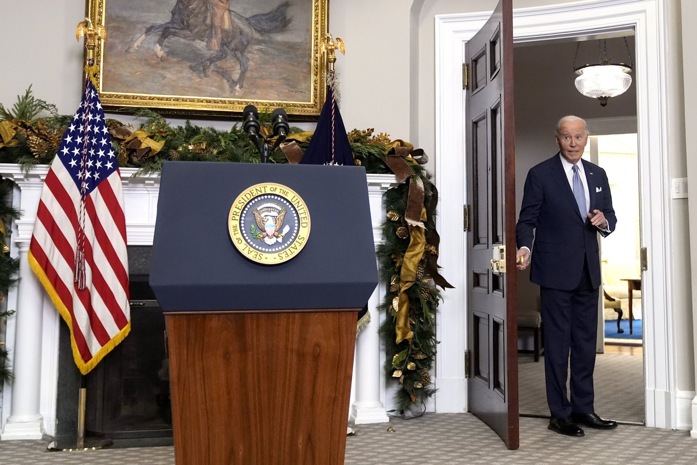 Assad's fall in Syria is a 'fundamental act of justice,' but also 'a moment of risk,' Biden says | iNFOnews.ca Assad's fall in Syria is a 'fundamental act of justice,' but also 'a moment of risk,' Biden says | iNFOnews.ca