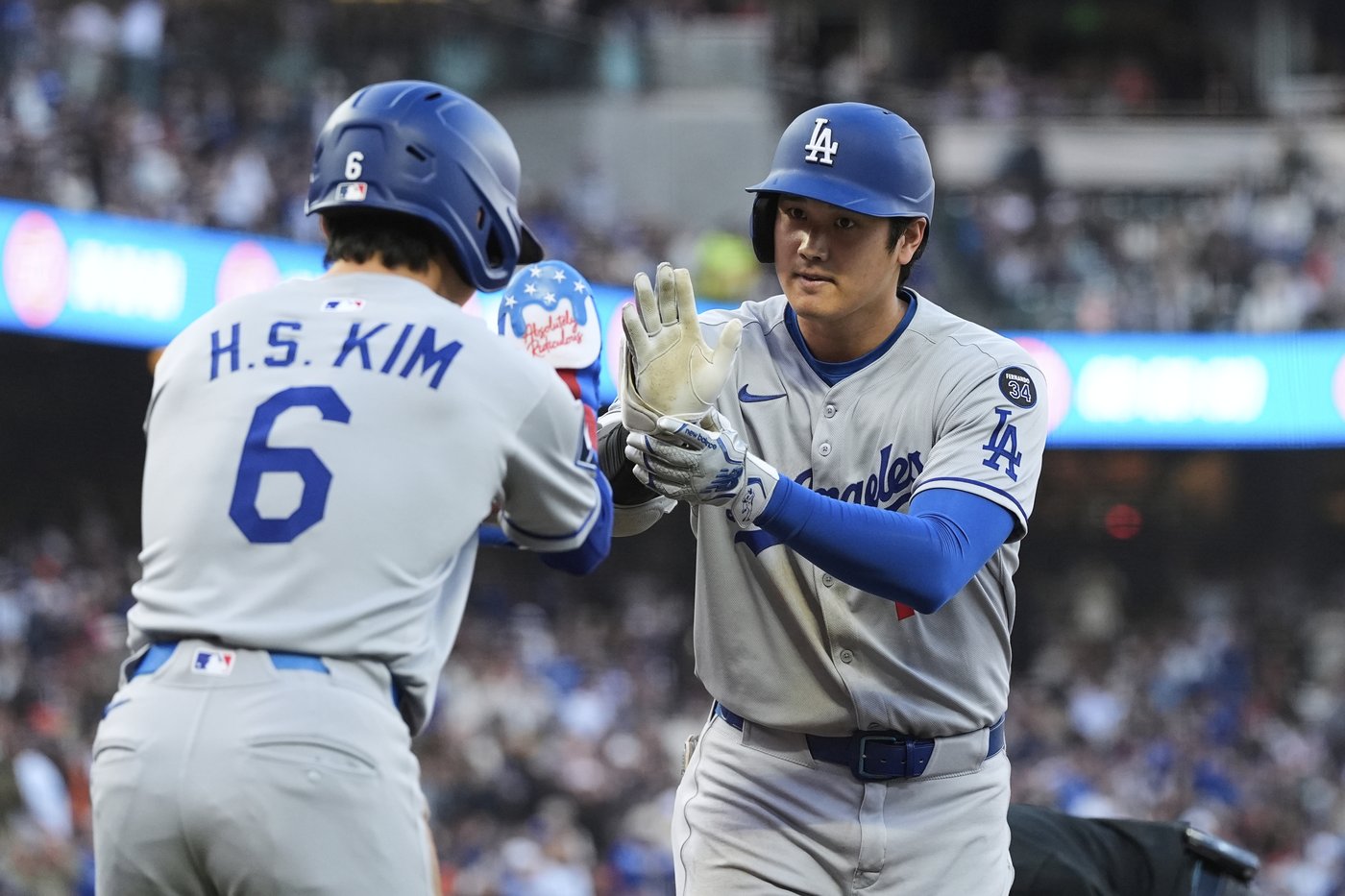 Shohei Ohtani crushes 32nd home run into San Francisco's McCovey Cove | iNFOnews.ca
