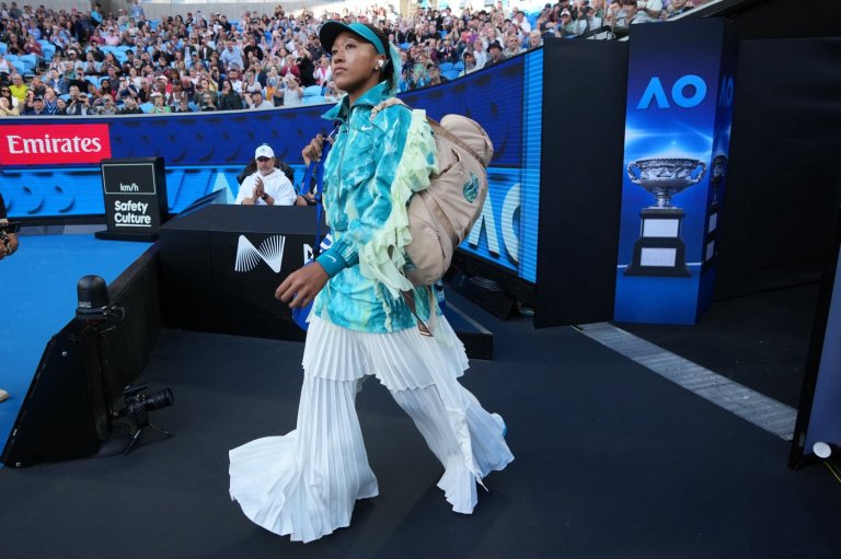 Naomi Osaka tones down her walk-on outfit for second-round match at the Australian Open | iNFOnews.ca